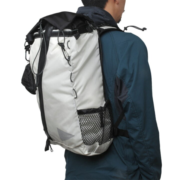 アンドワンダー and wander 30L backpack white [30L][バックパック][リュック][ザック][防水][雨蓋][ハイキング][30リッター]  vic2（ビックツー）