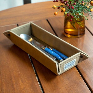 �u���[���O BLUE LUG stacking tray wax beige