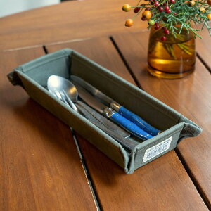 �u���[���O BLUE LUG stacking tray wax olive