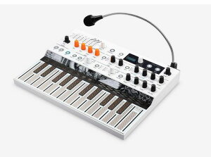 Arturia �A�[�g���A/MicroFreak Vocoder Edition �n�C�u���b�h�E�V���Z