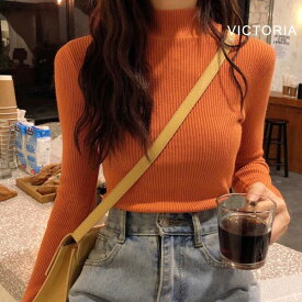［11％OFF 秋スマイルセールクーポン］リブニット トップス 長袖 モックネック ハイネック レディース プルオーバー タイト フィット セーター シンプル 無地 細見え インナー 黒 白 オレンジ 韓国ファッション 【メール便】 [M便 1/1] 22F56295