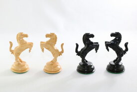 ハンドメイド高級　チェス駒セット　♪フェラーリ・モデル　柘植・黒檀♪　　キング4.5インチ