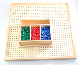 モンテッソーリ 平方根板 ♪大♪　木製ペグボードとペグ Montessori Wooden Peg Board with Plastic Pegs 知育玩具