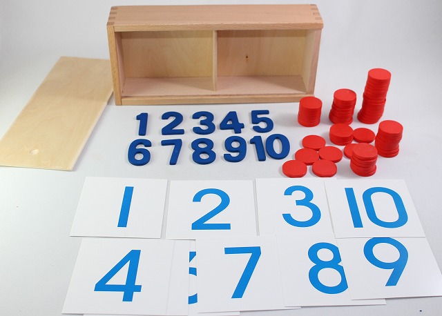 モンテッソーリ 数字と玉 木箱入り 正規逆輸入品 Montessori 知育玩具 Cards Numeral Counters 大特価