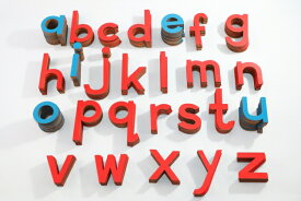 モンテッソーリ　切り抜きアルファベット 小文字　ブルー&レッド　♪小、箱なし、文字のみ♪　Montessori Movable Alphabet Lowercase 知育玩具