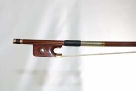 ヴィオラ弓　Snakewoodフロッグ、 フェルナンブコ棹、ゴールド巻き、4/4