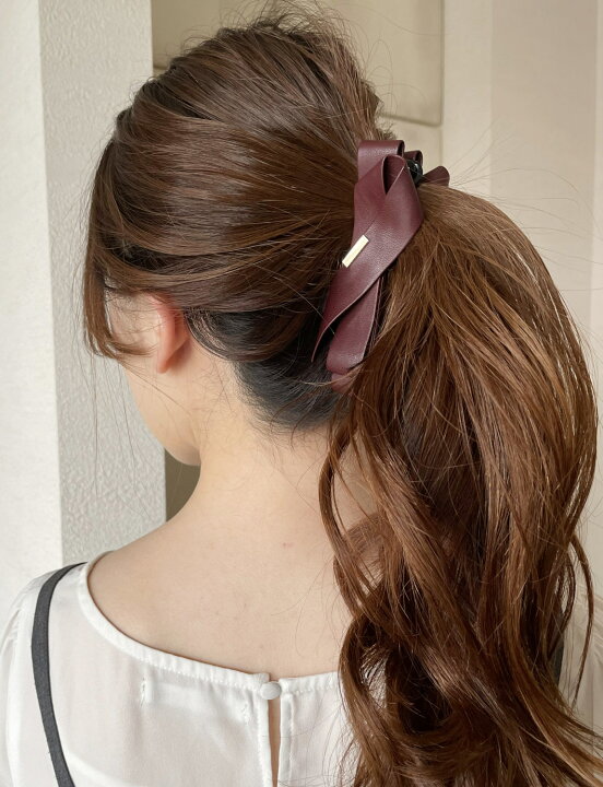 バナナクリップ ヘアクリップ ヘアアクセサリー ヘアアクセ リボン しっかり留まる シンプル 滑り止め付き 髪留め 髪飾り シンプル オフィス 大人っぽい ブランド 人気 オシャレ 上品 可愛い レディース vi-1848 Viragio 新品!大人気!レザーシュシュ シンプル 大人可愛い 2点セット