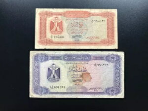 ���r�A 1/4�A1/2 �f�B�i�[������ 1971-72 �Â����ʎ��� 2 �s�[�X/���b�g