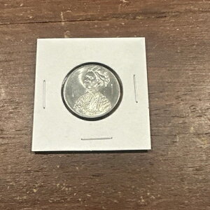 2023�N - P �č��N�H�[�^�[�G���[ �W�����B�^�E�C�_�[�uIn Cod We Trust�v���A�R�C��