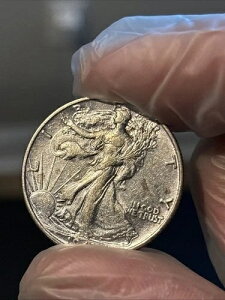 1943�N P �E�H�[�L���O���o�e�B�n�[�t�_���[ �������F���������