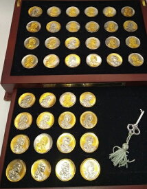 希少なプラチナと金でハイライトされたサカガウィア・ダラー2000-2008年バラエティ40枚