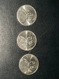 2023�N �l���� 3���Z�b�g D �G���[ �W�����B�^�E�C�_�[�uIn Cod We Trust�v