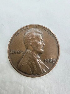 1968�N�����J�[���E�y�j�[�A�~���g�}�[�N�Ȃ��B�㕔�̉��ɃG���[�A���ɁuL�v�̕����ȂǁB�󏭁I