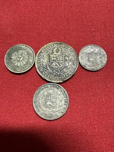 �y���[ ���A �R�C�� 4 ���̃Z�b�g 1879 5Centavos�A1880 1Peseta�A1896 1/2 Dinero&1897 1 D