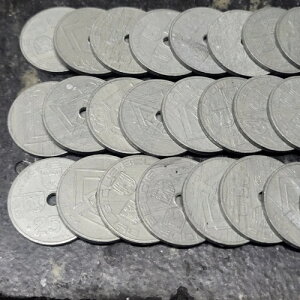 Lot 32 �x���M�[ 1946 25 �T���^�C�� - ���I�|���h 3 �� BELGIE-BELGIQUE KM-132 ����