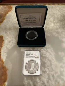 �g���N���j�X�^�� 2001 �Ɨ� 10 ���N�L�O NGC PF68 500 �}�i�g + �{�b�N�X & CoA