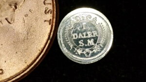 �~�j�`���A�R�C�� 1718�N �}�[�L�����A�X �v���[�t �X�^�[�����O�V���o�[����