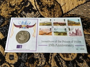 �p�������̕\�� - �v�����X�E�I�u�E�E�F�[���Y���C�� 25���N Q2