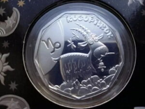 �E�N���C�i�A2 UAH 2015�A��݁F�R�r���R�]���W���N�j-�q���̐���