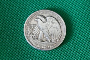 1944�N �n�[�t�_���[ �E�H�[�L���O�E���o�e�B 12.3g 30.63mm ����1.8mm + �R�C���J�v�Z��