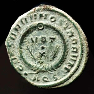 *���c�F���i�G* �N���X�p�X ? �t�H���X CAESARVM NOSTRORVM VOT X �p�[���X �A�N�C���C�A ���� 316 �` 326 �N
