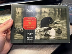 2002�N �J�i�_���������� �W�{�Z�b�g