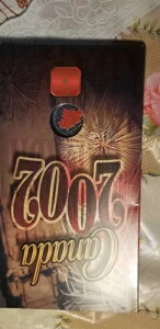 �J�i�_ 2002 �󏭂ȃJ���[�J�i�_�f�[ 25 �Z���g�d�݁B