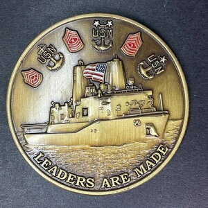 �`�������W�R�C�� USN USS �O���[���x�C LPD 20 �����オ���Đ키 ���[�_�[�͍����