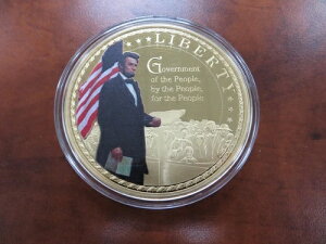 �Q�e�B�X�o�[�O�����̃J���[�R�C���g�[�N���A����ȉ~�`���_���A�A�����J�����ǔ��s�I���b�g242