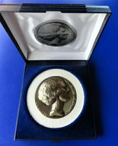 �I�����_ �u�����Y���_���B Koning Der Nederlanden Beatrix 1980 ������ ? 45,0mm-