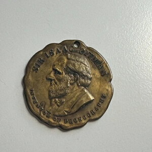 �~���@�̔����ҁA�T�[�E�A�C�U�b�N�E�s�b�g�}�����a�L�O���_���o�b�W