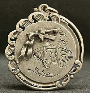 �f���炵���A���e�B�[�N �A�[�� �k�[�{�[ ���m�O���� �C�j�V���� �V���o�[ �E�l���_�� 13.5 GRS�B