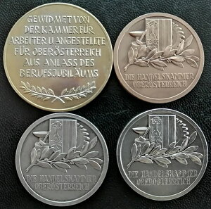 ���J�M��4��� - �I�[�X�g���A