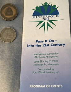 �󏭂�AA�A���R�z�[���N�X�E�A�m�j�}�X�E�C���^�[�i�V���i���E�v���O�����Ƒn�ݎ�2���̃R���N�^�[�����`�b�v