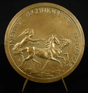 ���~�E�P���h���I���M�� 1987�N ��s�Z�p������ 1982�N �����k��s