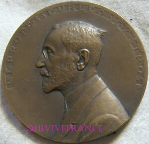 MED11459 - ���I���E�_�X�g���X�c���N���j�b�N�L�O���_���i1926�N�j�f�����O���[�h�А�
