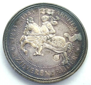 �I�����_ 750 �N ARNHEM 1233-1983 ZILVEREN RIJDER UNC �V���o�[�󏭁B TT11.4