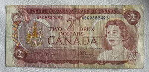 �J�i�_��s 1974�N - ���[�\�����u�[�C - 3�����v���t�B�b�N�X����