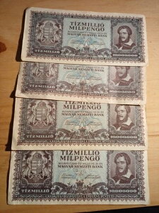 �n���K���[ 10.000.000 MilPeng? [ 4 pc ] Various - Very Old Pengo ? Good Mega Pack