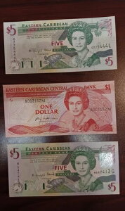 1994 ���J���u�C 3 �m�[�g UNC ���b�g - $1 (P-36) & $5 (P-37) - De La Rue Printe