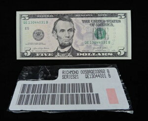 2021�N 5�h������ FRN �č����� QE 13044031 B RADAR Note E5 CU UNC