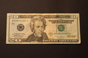 2017�N20�h������ �ŗL�V���A���ԍ��A3��