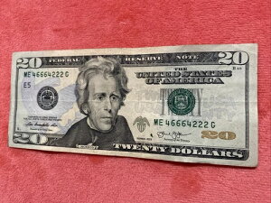 2013�N 20�h������ �o�C�i���J��Ԃ��V���A���ԍ� 46664222 CIRC EVIL HAUNTED