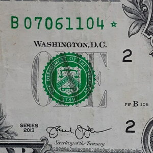 FW �d���V���A���ԍ� STAR Note B 07061104 �� 1�h�� $1 �����G���[ 2013