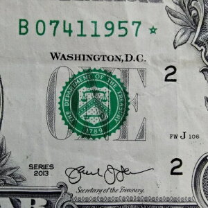 FW �d���V���A���ԍ� STAR Note B 07411957 �� 1�h�� $1 �����G���[ 2013