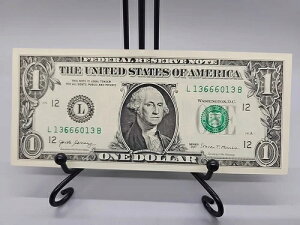 �t�@���V�[�V���A���ԍ� $1 �h���������b�L�[ #13666013 �Z�~�u�b�N�G���h (666)-