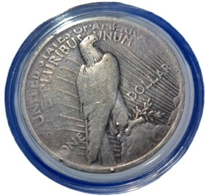 1922�N�s�[�X�V���o�[�h���A���ɔ������f�B�e�[���ƋP��