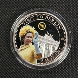 1965年エリザベス女王ベルリン訪問 金象嵌入りシルバーラウンド
