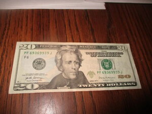 2017�N 20�h�� �A�M������s �t�@���V�[ �V���A���ԍ� 4 9 69369939  ���ׂ�3�̔{��