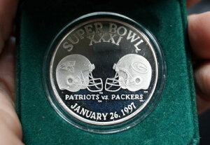 1997 NFL �X�[�p�[�{�E�� XXXI �y�C�g���I�b�c vs. �p�b�J�[�Y 1�I���X .999 ���⃉�E���h C350